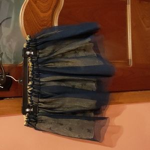 Girls skirt, size 7-8